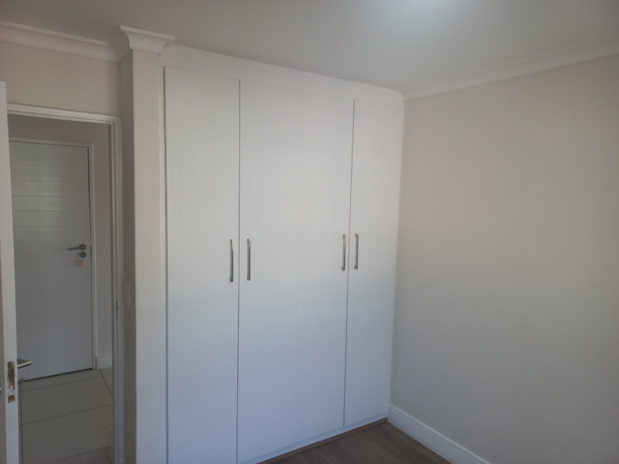 To Let 2 Bedroom Property for Rent in Zonnebloem Western Cape